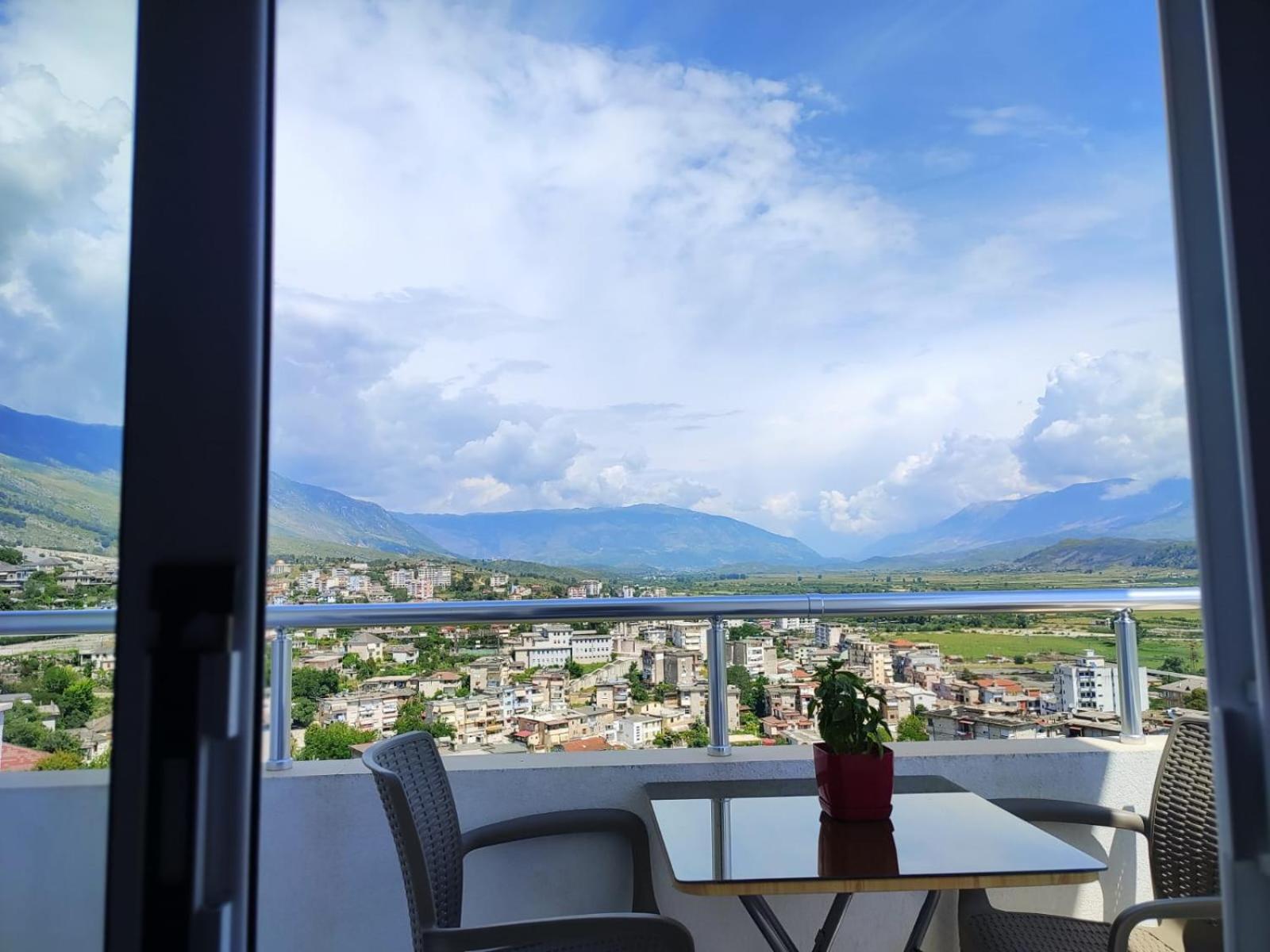 Vladimir Estate Hotel Gjirokaster Exterior photo